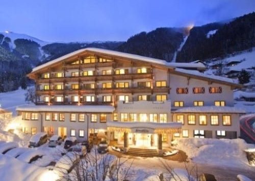 Alpine Resort Zell am See **** is located next to the cable cars and slops