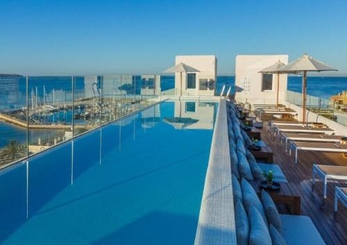 HM Alma Beach **** is close to the city of Palma and other attractions