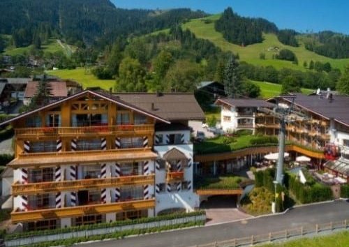 Hotel Kaiserhof **** is very close to the world-famous “Streif” downhill track