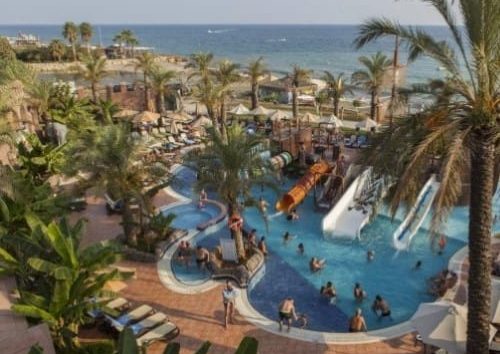 Long Beach Harmony ***** is a dream destination with its own beach