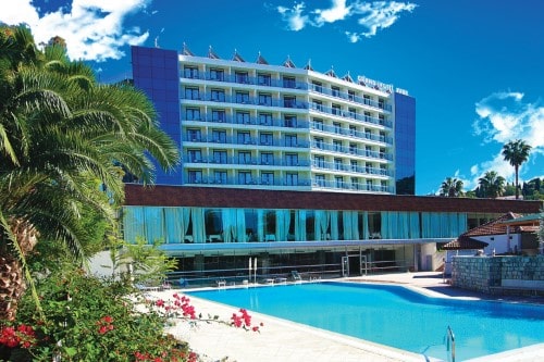 Outdoor pool at Grand Hotel Park in Dubrovnik, Croatia. Travel with World Lifetime Journeys