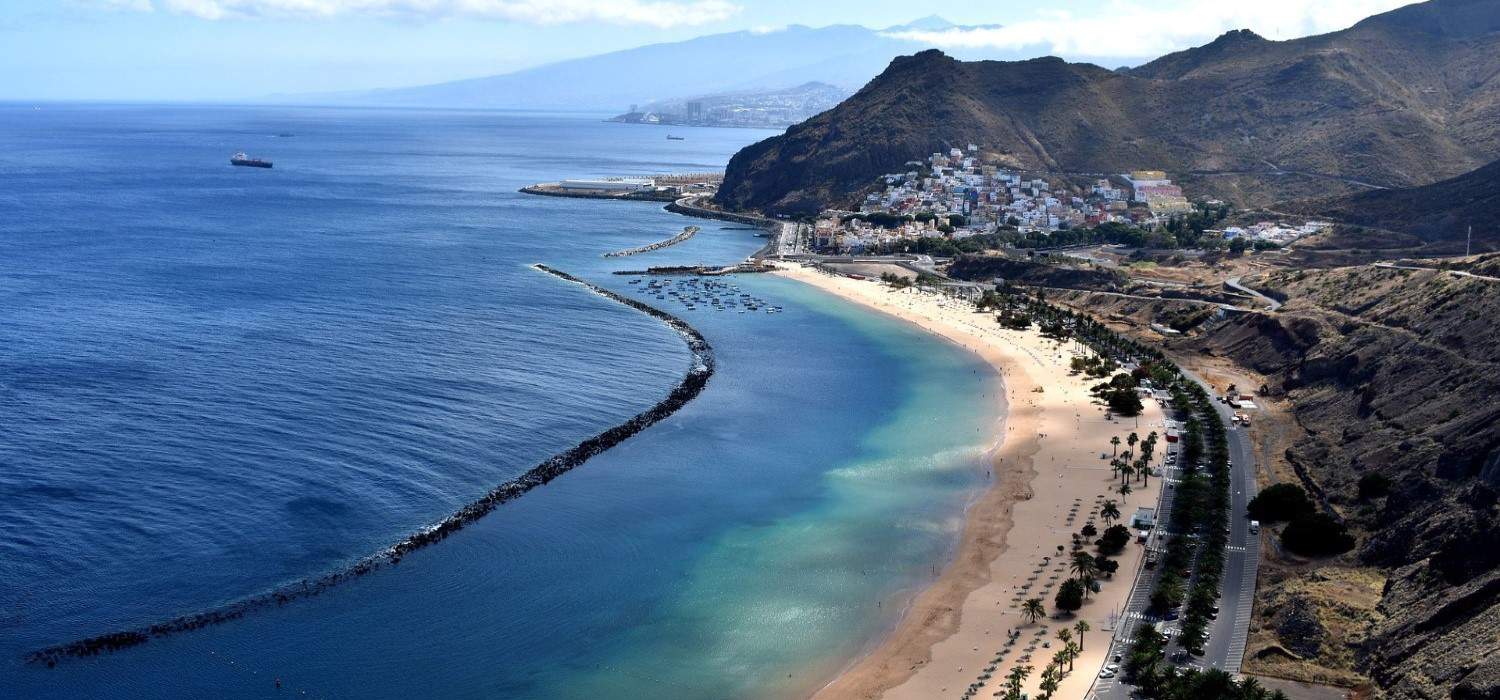 Playa Las Teresitas in Santa Cruz de Tenerife. Travel with World Lifetime Journeys