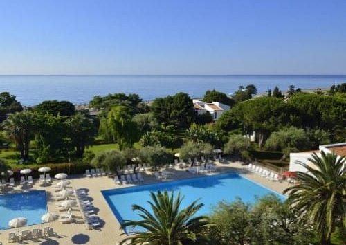 Unahotels Naxos Beach **** in Taormina, Sicily is a lovely complex
