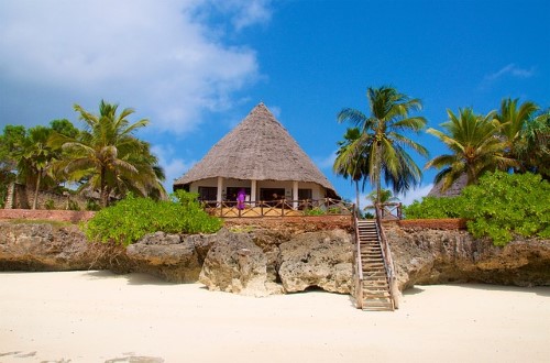 Beautiful beach hotel in Zanzibar. Travel with World Lifetime Journeys