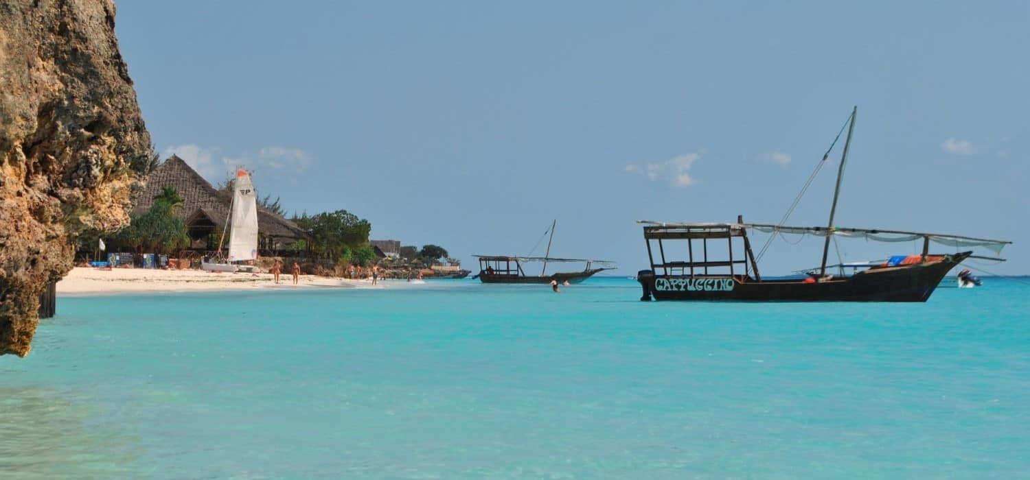 Boat tours and excursions in Zanzibar. Travel with World Lifetime Journeys