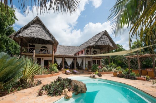 Che Che Vule Villa front view, Zanzibar. Travel with World Lifetime Journeys