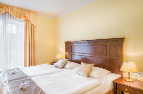 Comfort room at Hotel Prinz Eugen in Vienna, Austria. Travel with World Lifetime Journeys