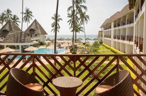 Double room pool at DoubleTree Nungwi, Zanzibar. Travel with World Lifetime Journeys