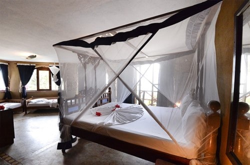 Family bedroom at Samaki Lodge, Zanzibar. Travel with World Lifetime Journeys