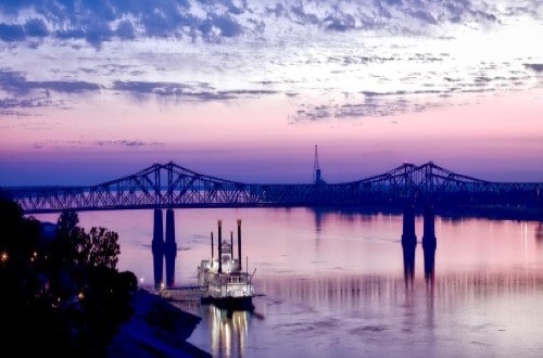 Natchez in USA Southern Sights and Sounds. Travel with World Lifetime Journeys