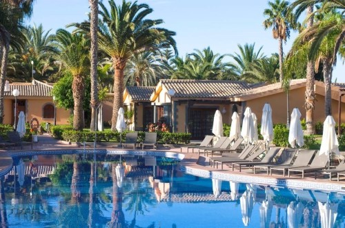 Outdoor pool at Dunas Maspalomas Bungalows Resort in Maspalomas, Gran Canaria. Travel with World Lifetime Journeys