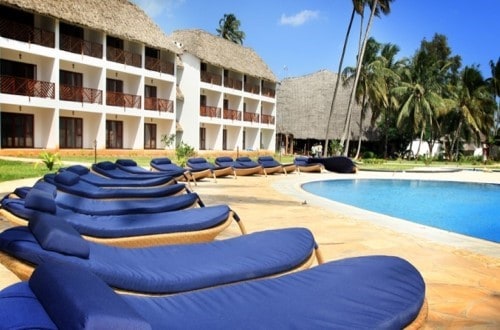 Pool at DoubleTree by Hilton Nungwi, Zanzibar. Travel with World Lifetime Journeys