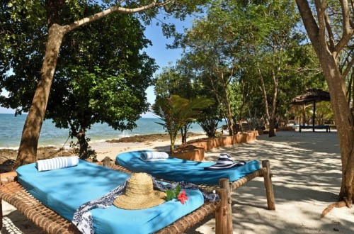 Relax and sleep at Fumba Beach Lodge, Zanzibar. Travel with World Lifetime Journeys