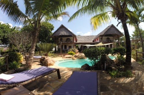 Relax in the shadows Che Che Vule Villa, Zanzibar. Travel with World Lifetime Journeys