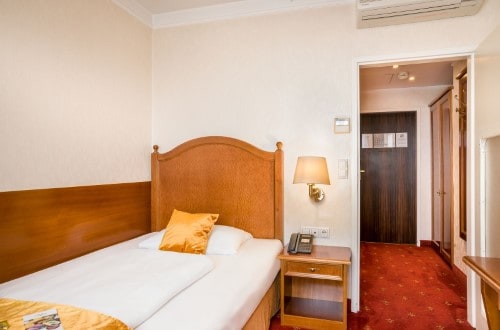 Single room at Hotel Prinz Eugen in Vienna, Austria. Travel with World Lifetime Journeys