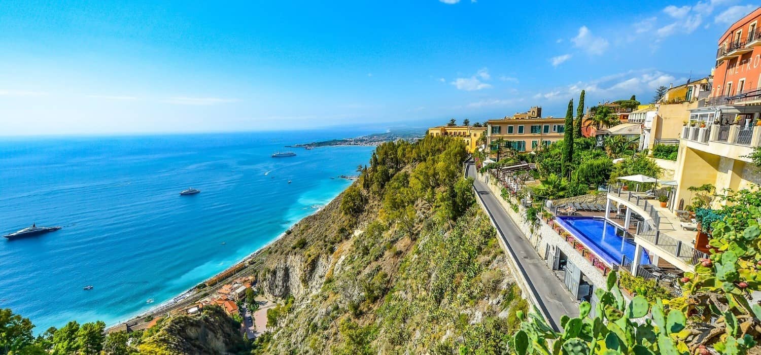 Splendid seaview in Italy. Travel with World Lifetime Journeys