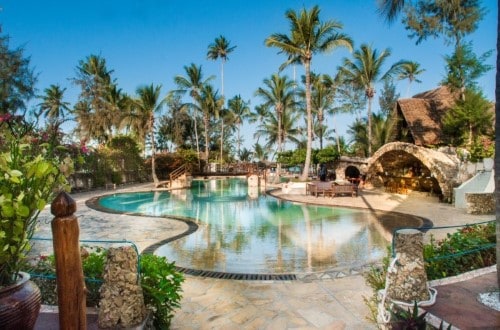 Splendid swimming pool at Palumbo Reef, Zanzibar. Travel with World Lifetime Journeys