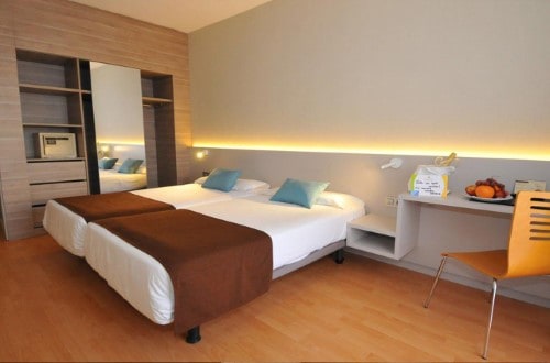 Twin room at Hotel Paradise Park Fun Lifestyle in Los Cristianos, Tenerife. Travel with World Lifetime Journeys
