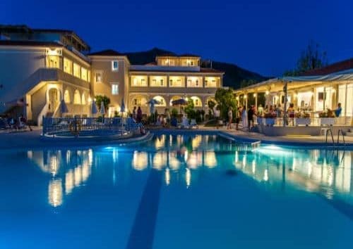 Klelia Beach Hotel **** in Zakynthos is located in a beautiful landscape