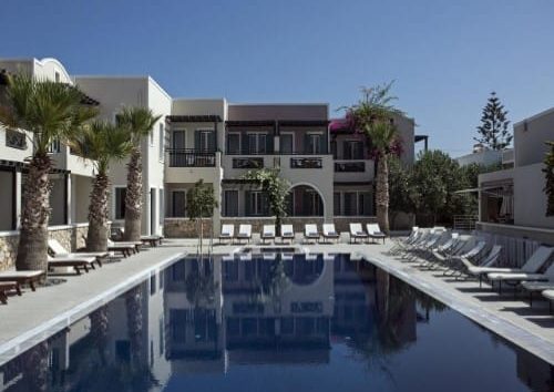 Rosebay Hotel **** in Santorini offers a cosy and tranquil atmosphere