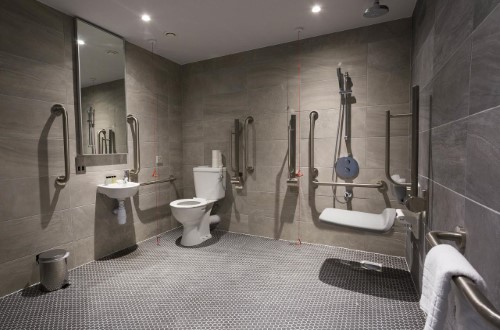 Disabled guest bathroom Maldron Hotel Kevin Street
