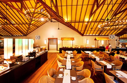 Main restaurant at Adaaran Select Meedhupparu. Travel with World Lifetime Journeys