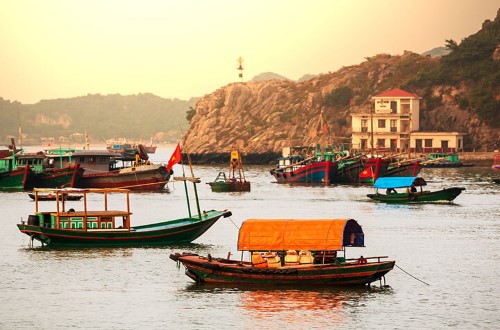 Visit port of Hanoi