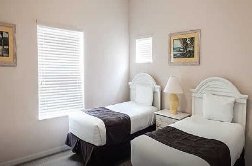 Apartment San Salvador Florida bedroom 2. Villa Holidays USA. Travel with World Lifetime Journeys