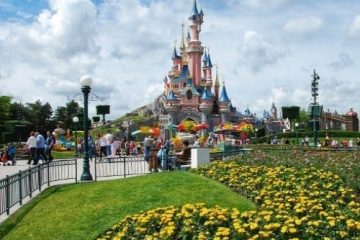 Family holiday Disneyland Paris product 500px. Travel with World Lifetime Journeys