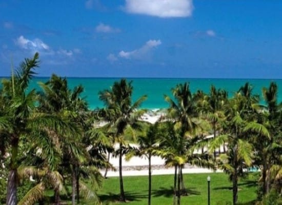 Romantic holiday Miami USA. Travel with World Lifetime Journeys