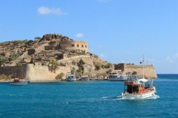 Family holiday Crete Greece product 500px. Travel with World Lifetime Journeys