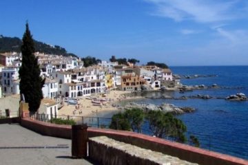 June holidays Costa Brava Spain product 500px. Travel with World Lifetime Journeys