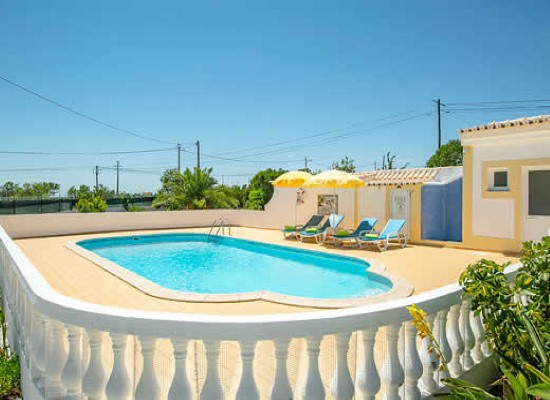 Private family Villas Algarve Villa Casa Luz. Travel with World Lifetime Journeys