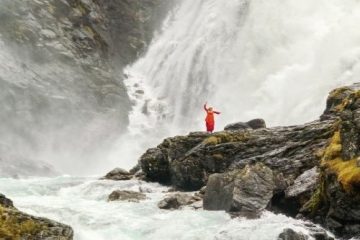 Spitsbergen Arctic Adventure Svalbard Cruise product 500px. Travel with World Lifetime Journeys