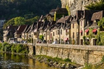 Beautiful Holiday Parks France header. Travel with World Lifetime Journeys