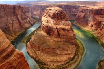 Advert Horseshoe Bend Arizona header 1500px. Travel with World Lifetime Journeys. Travel with World Lifetime Journeys